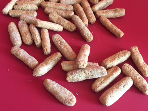 Healthy dog  treats without artificial preservatives